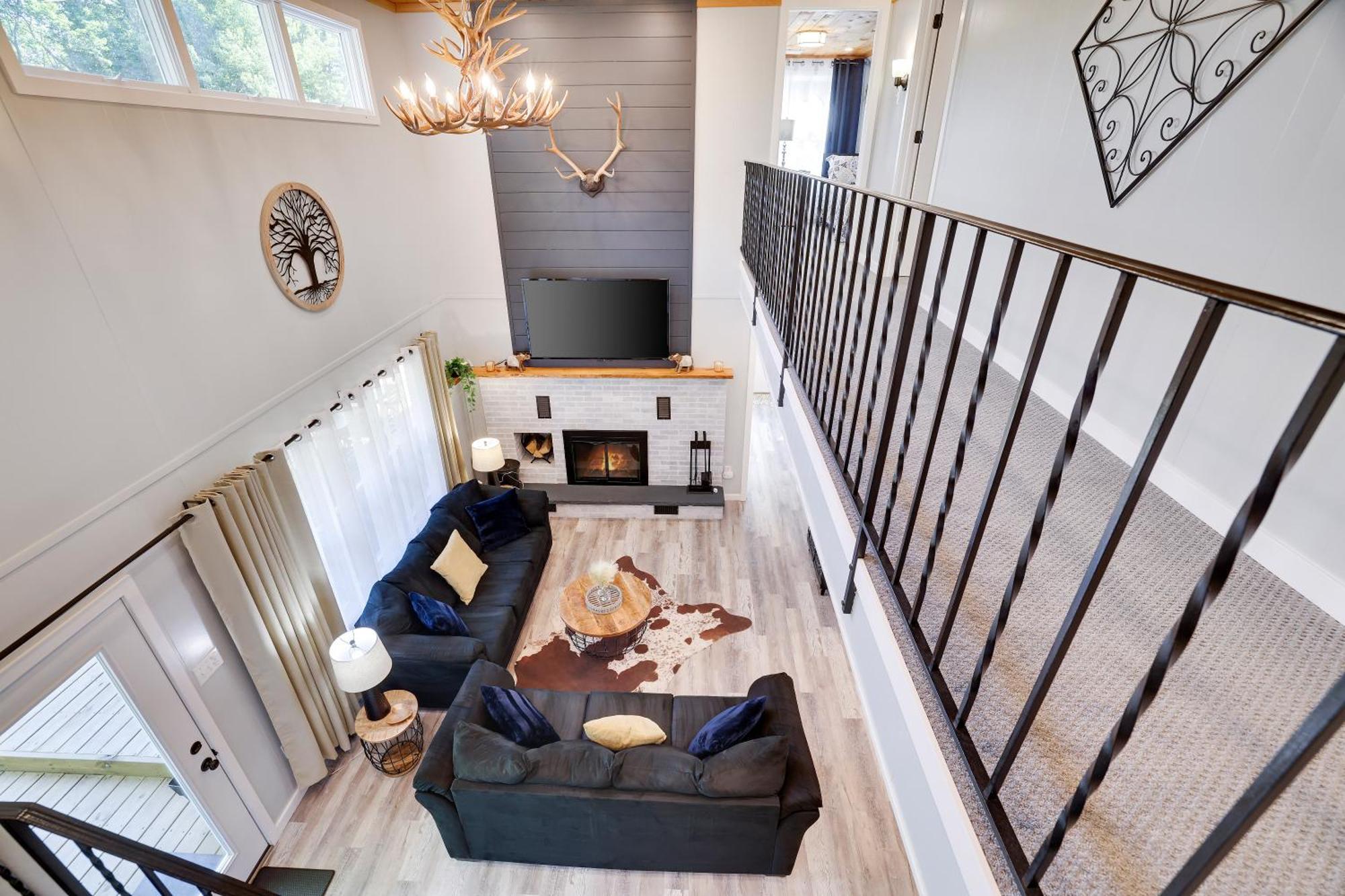 Poconos Brand New Lakefront Oasis 1 Acre, Hottub Gameroom Firepits Talk About Privacy Albrightsville Ngoại thất bức ảnh